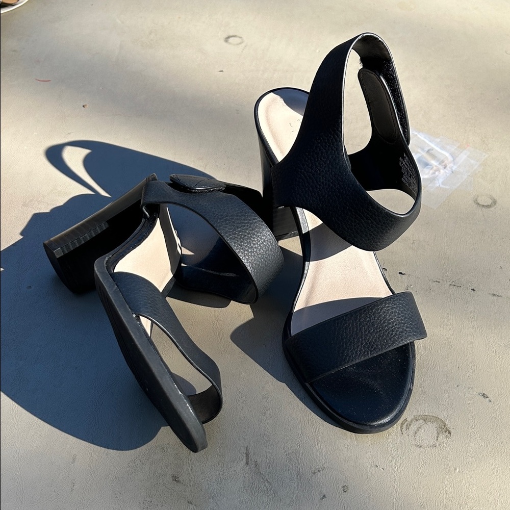 Simply Vera Vera Wang Black Heeled Sandals